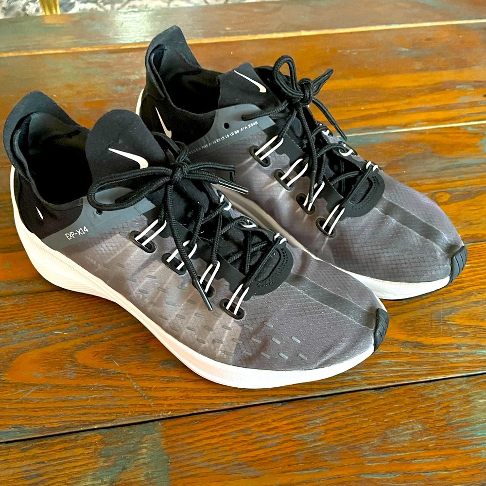 Nike Women's EXP-X14 Athletic Shoes Grey / Black Size 8.5